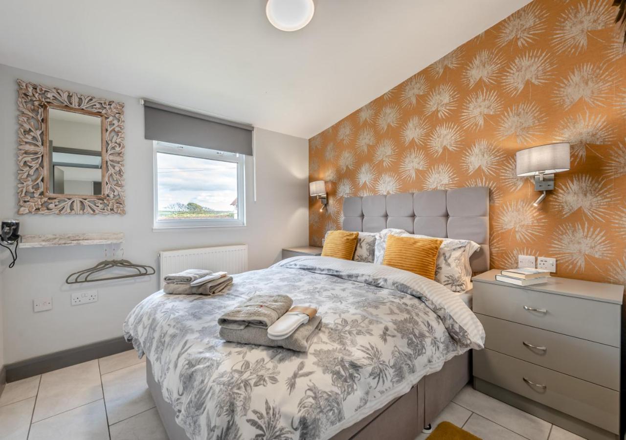 2 Bed in Llangain oc-h30184
