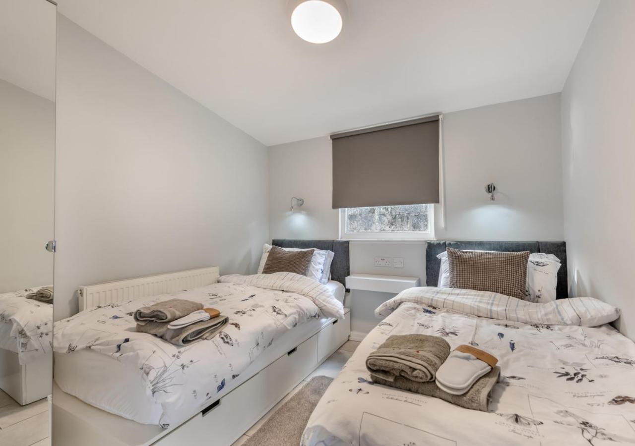 2 Bed in Llangain oc-h30184