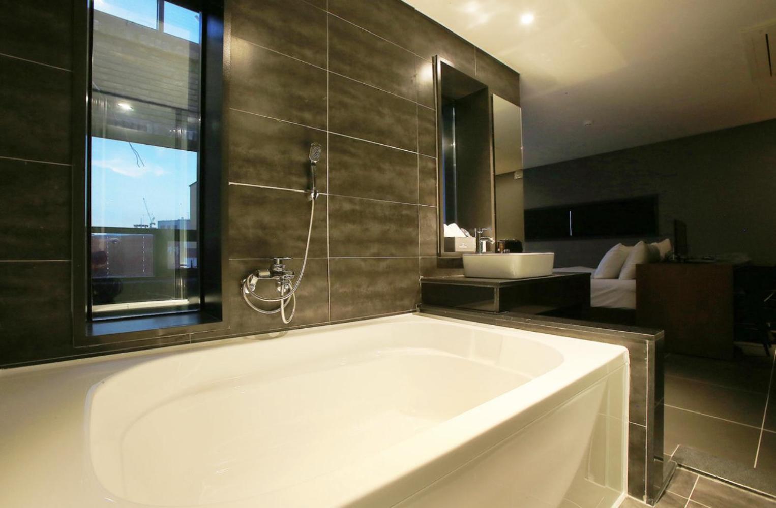 Zenith Hotel Bupyeong