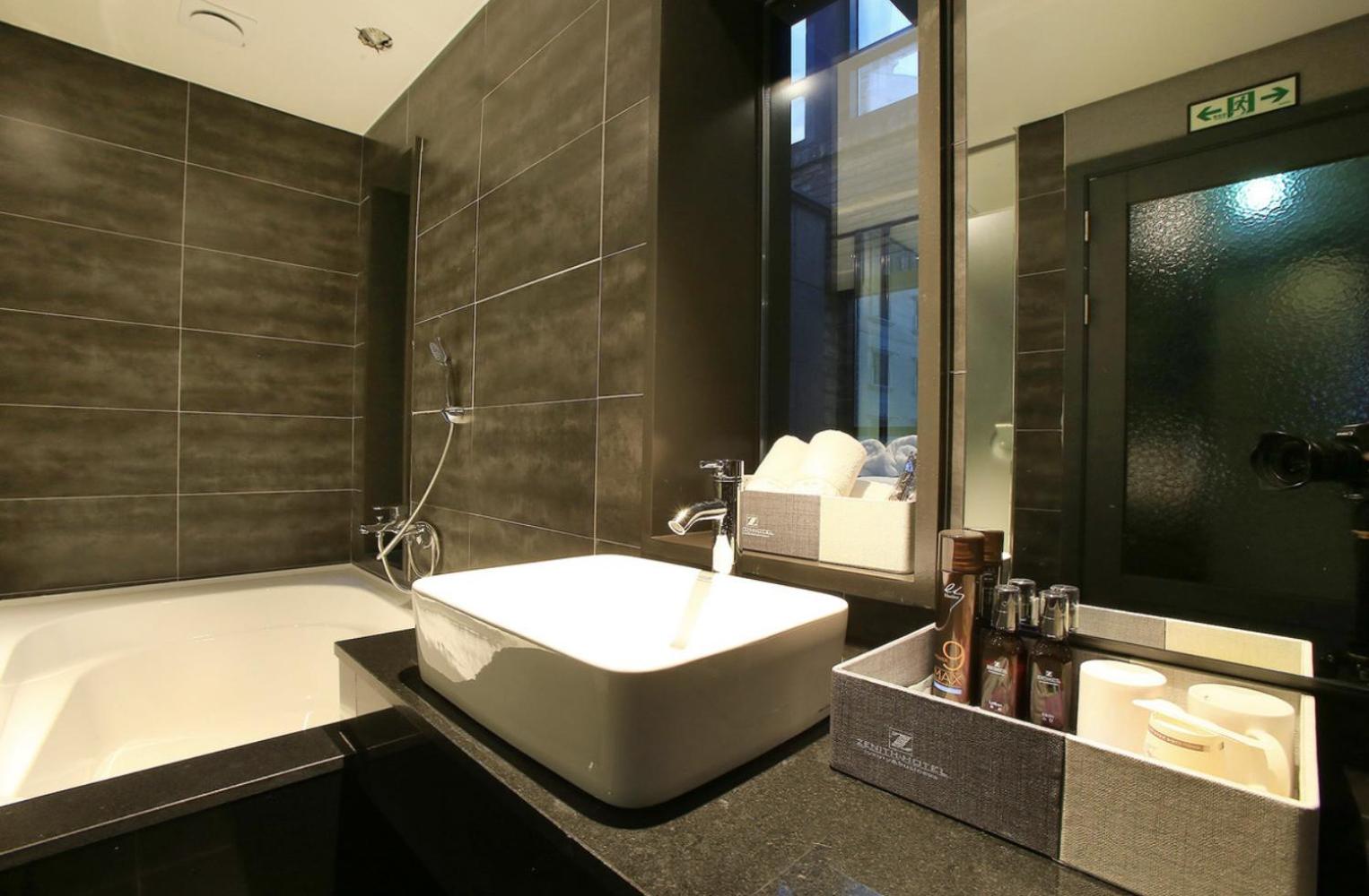 Zenith Hotel Bupyeong