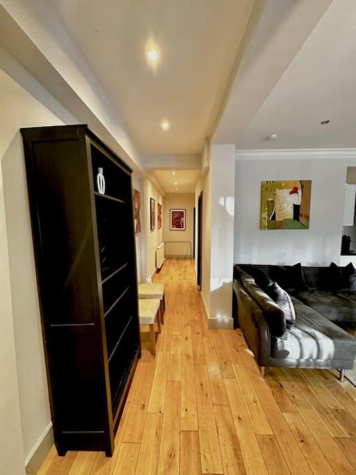 Central Large Stylish 2Beds 2Baths With Private Patio