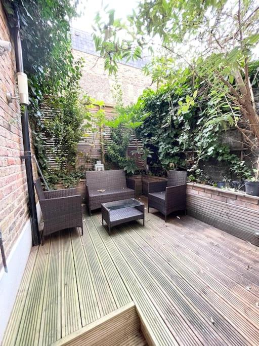 Central Large Stylish 2Beds 2Baths With Private Patio