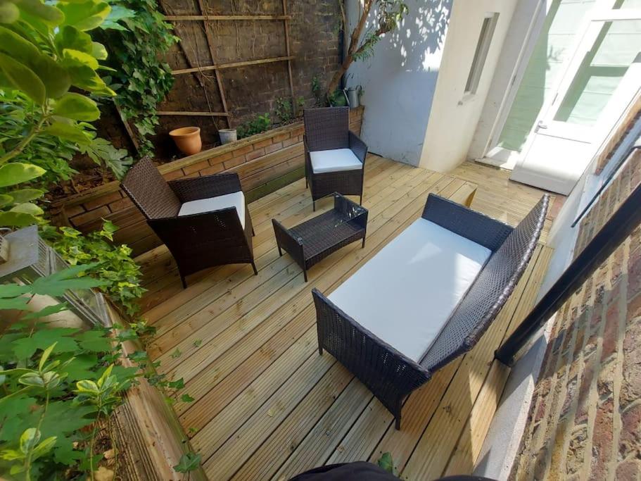Central Large Stylish 2Beds 2Baths With Private Patio