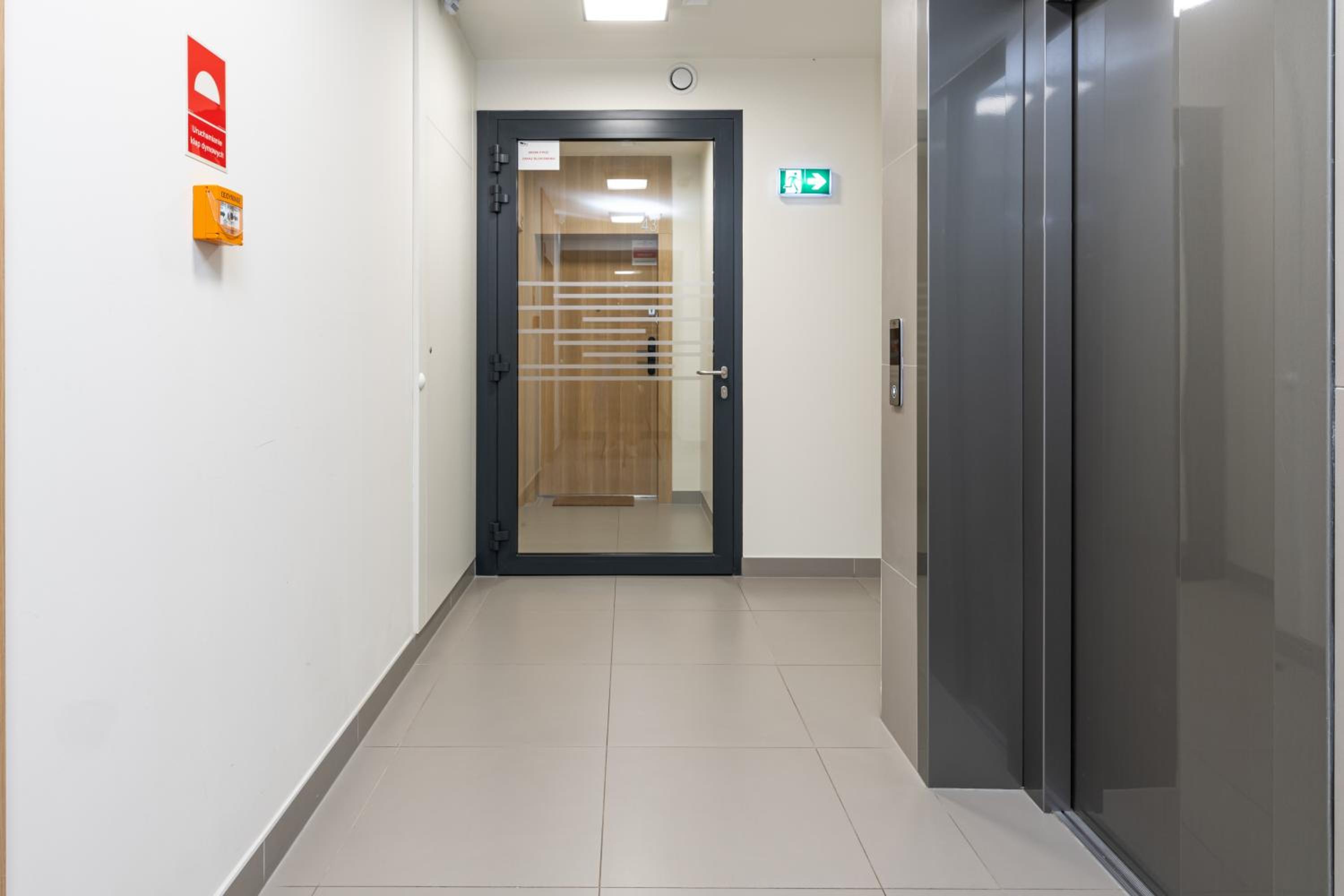 SuperApart Sternicza apt 43 - Parking