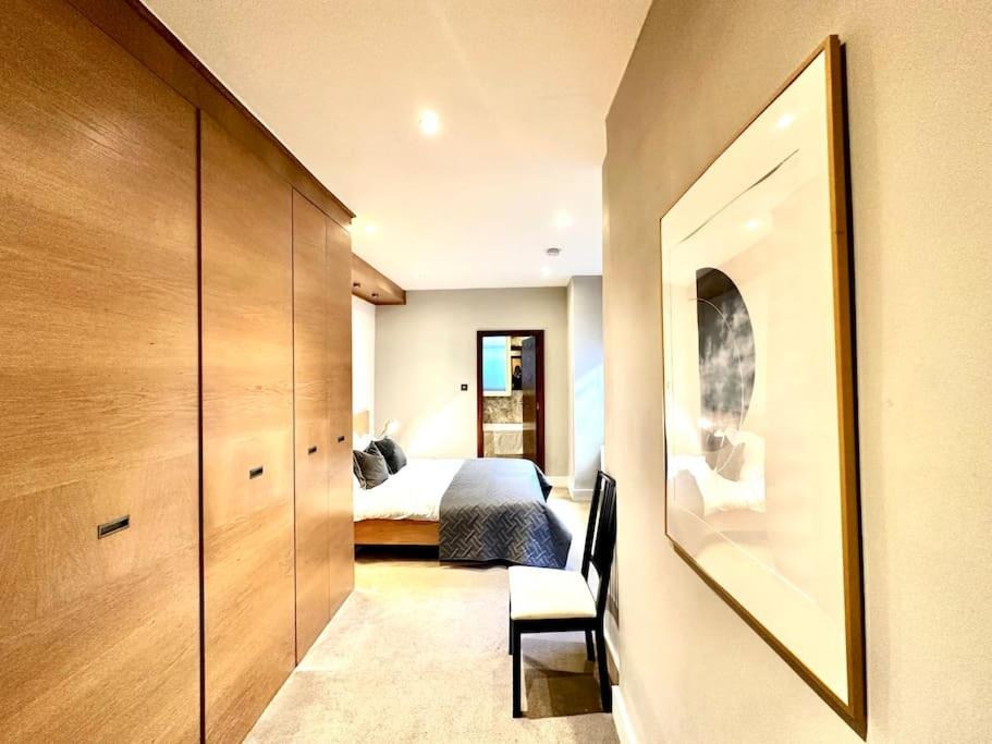 Central Large Stylish 2Beds 2Baths With Private Patio