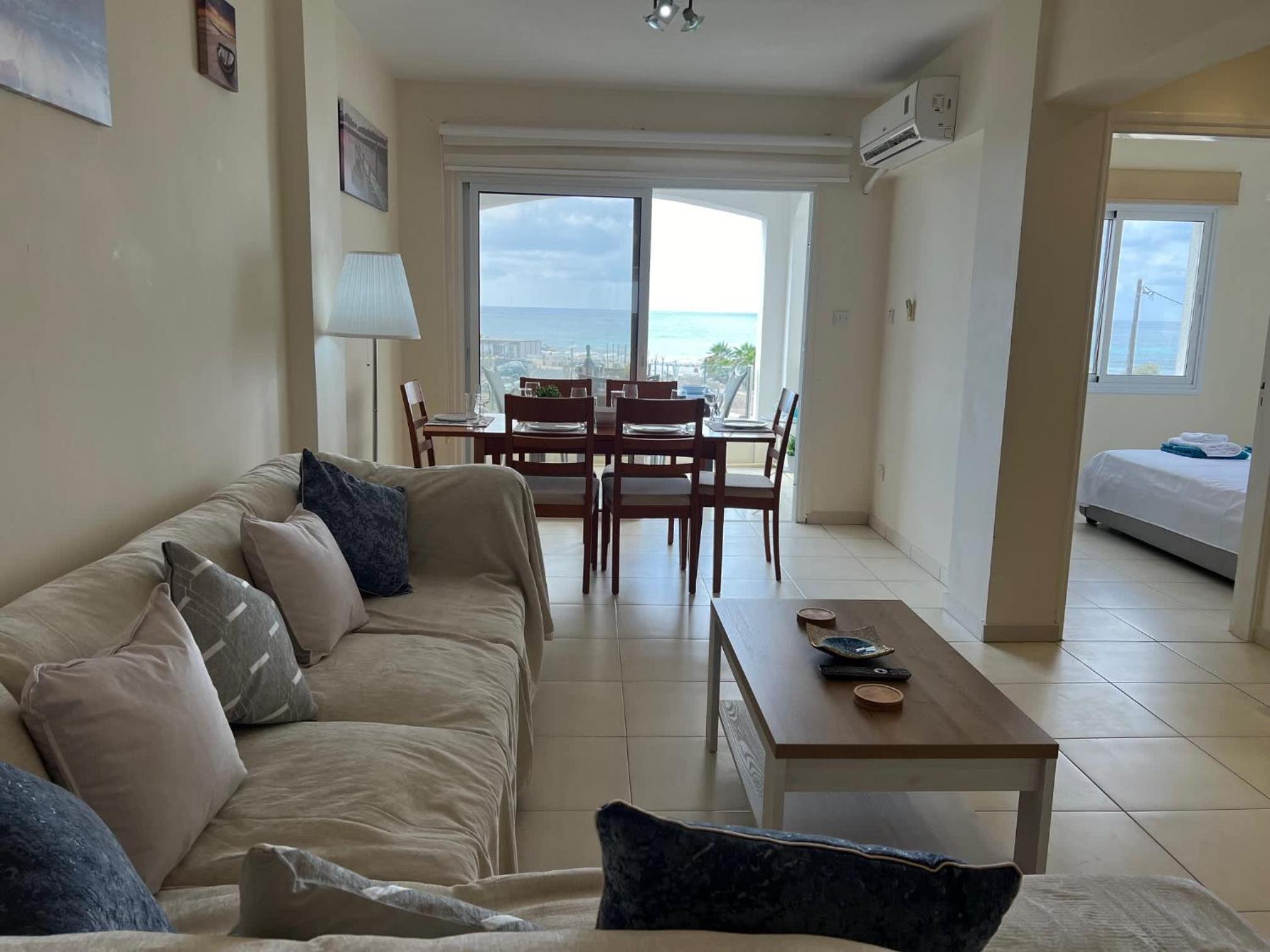 Lighthouse Beach - 3BR Seafront Apt 50m to Beach with Sea Views - Sleeps 6