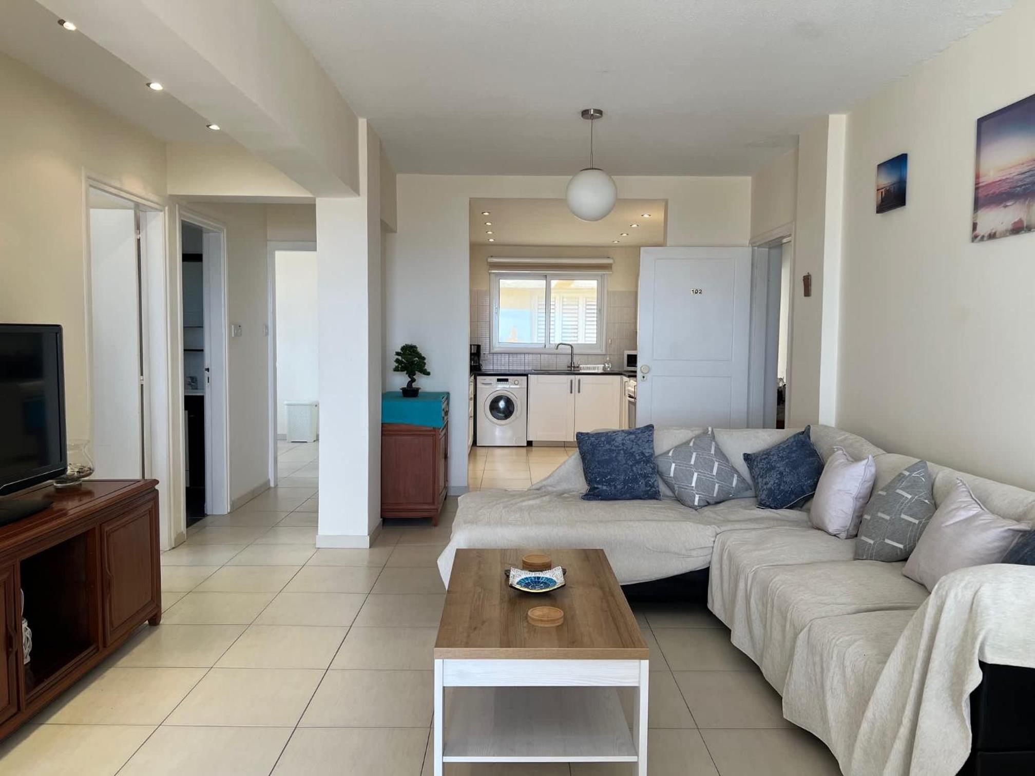 Lighthouse Beach - 3BR Seafront Apt 50m to Beach with Sea Views - Sleeps 6