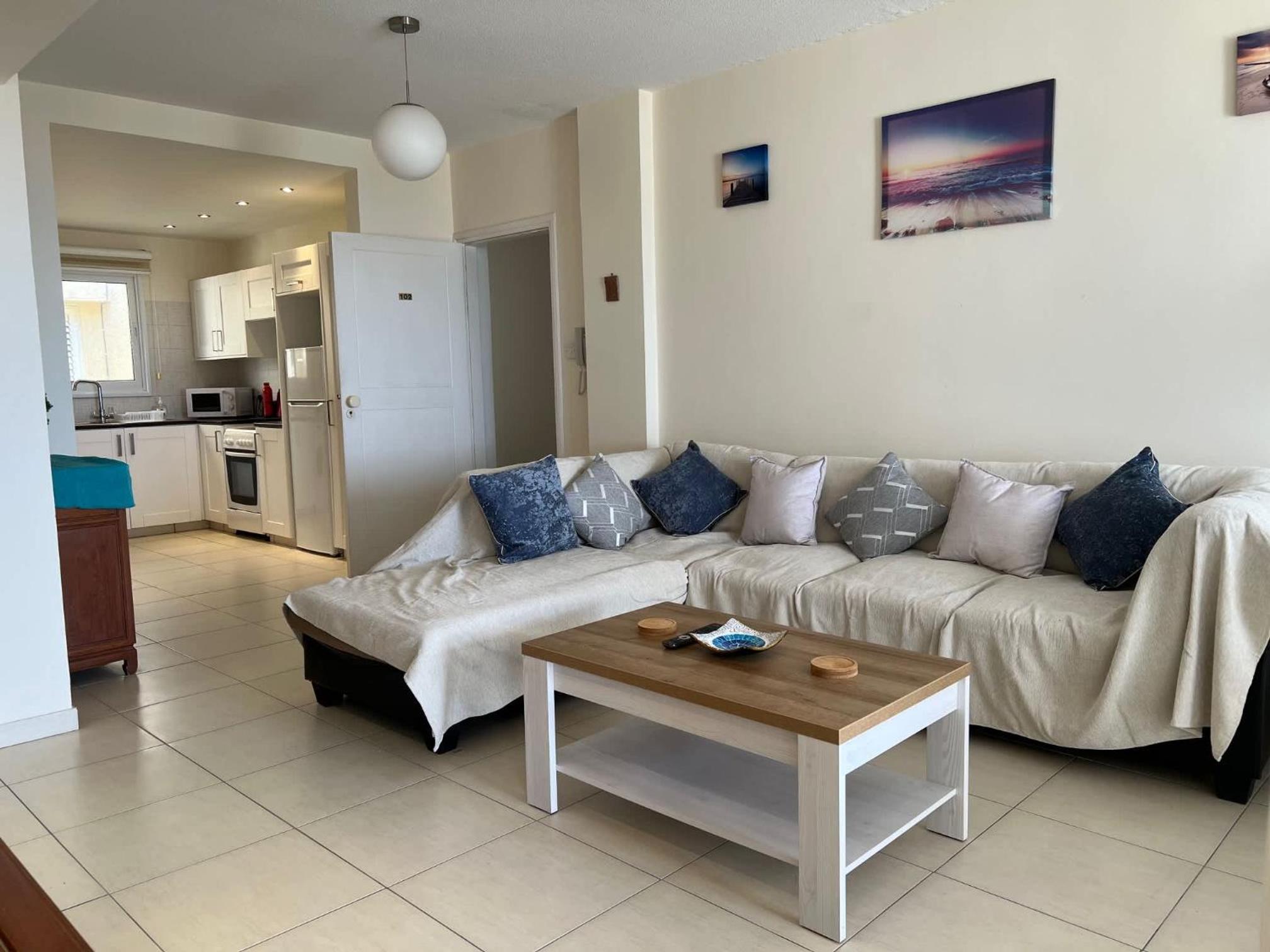 Lighthouse Beach - 3BR Seafront Apt 50m to Beach with Sea Views - Sleeps 6