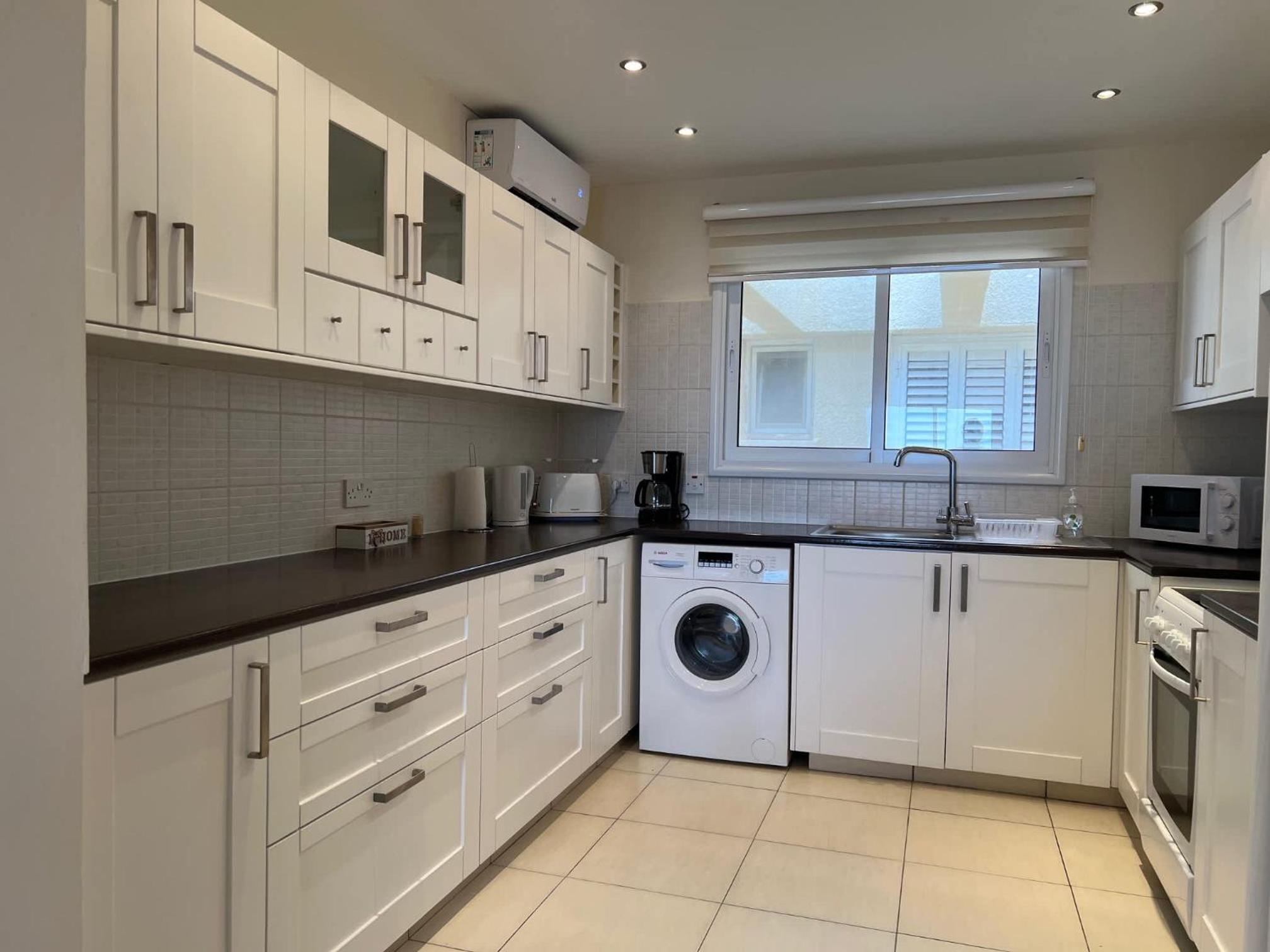 Lighthouse Beach - 3BR Seafront Apt 50m to Beach with Sea Views - Sleeps 6