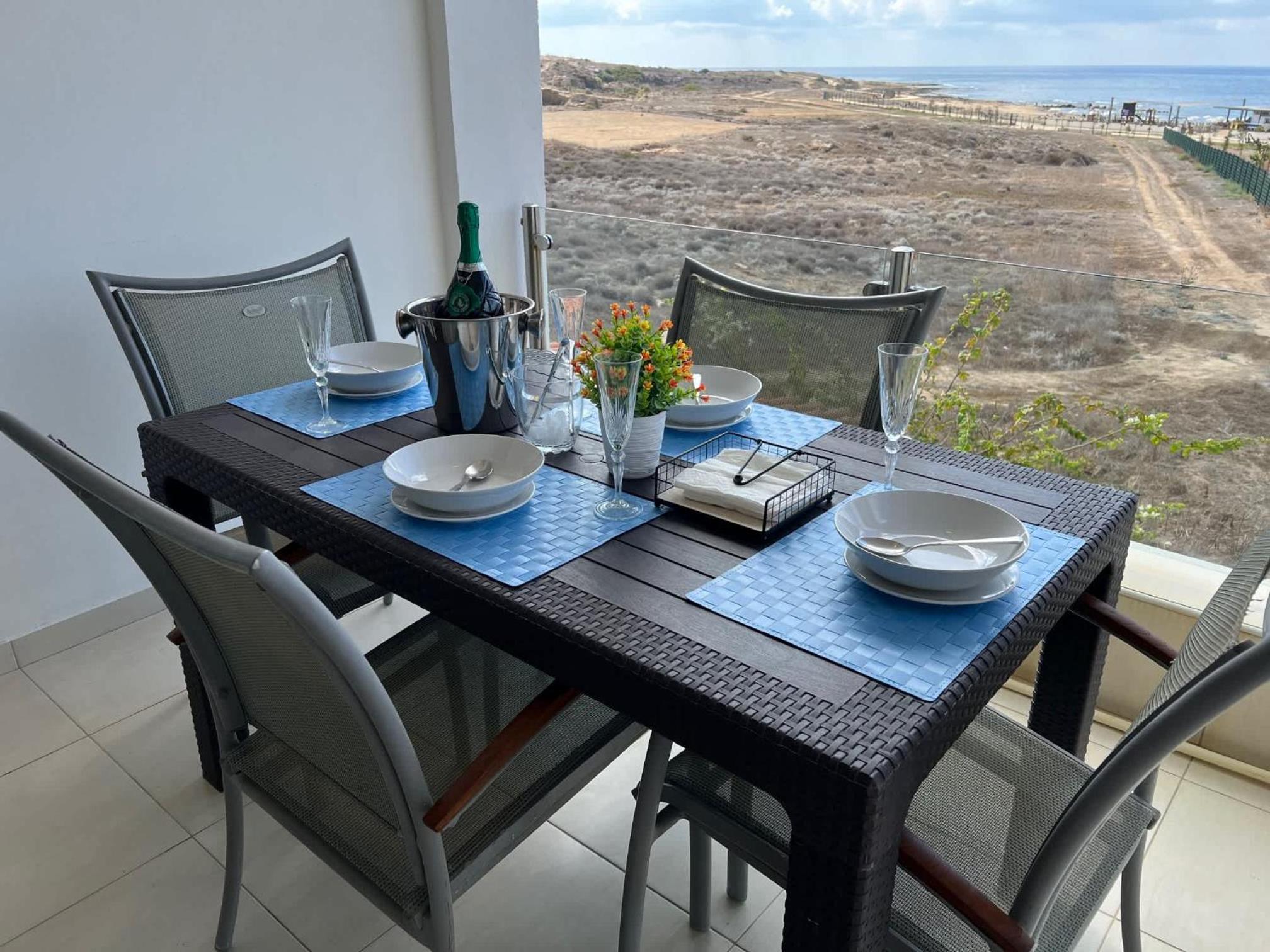 Lighthouse Beach - 3BR Seafront Apt 50m to Beach with Sea Views - Sleeps 6