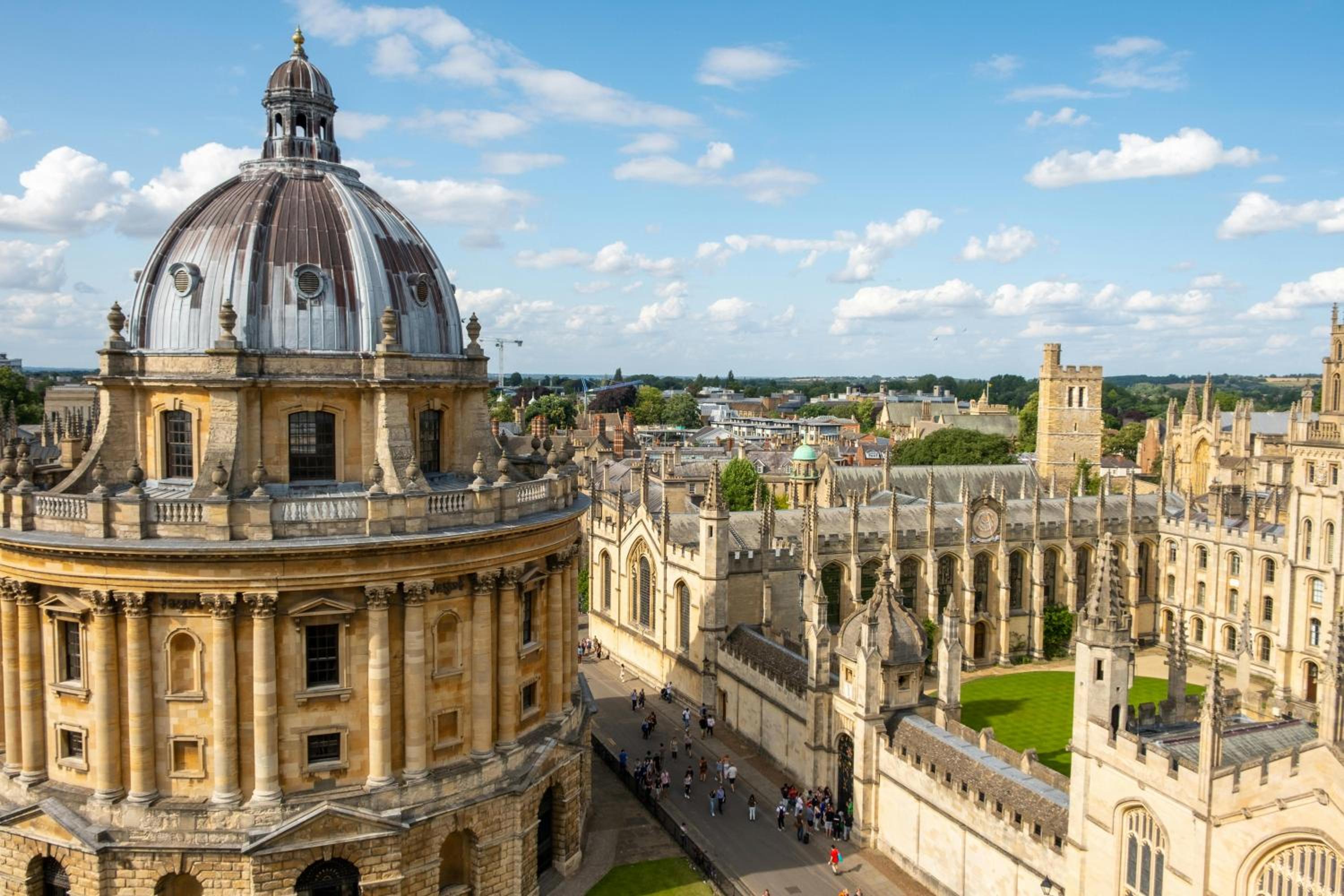 Oxford Vacations - Stylish Oxford Townhouse near the University - Property Image 4