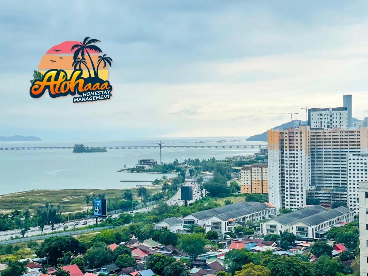 Urban Suites Stylish 3BR in Georgetown with Stunning Seaview photo 3