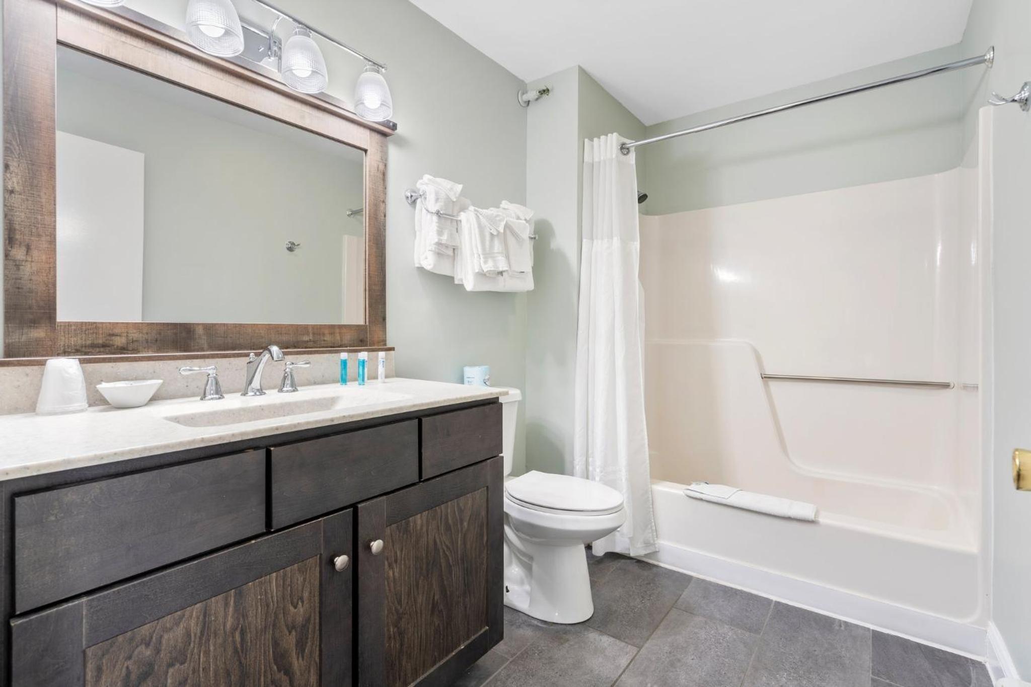 The Lighthouse Inn & Suites