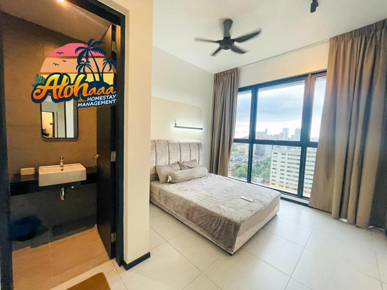Urban Suites Stylish 3BR in Georgetown with Stunning Seaview photo 4