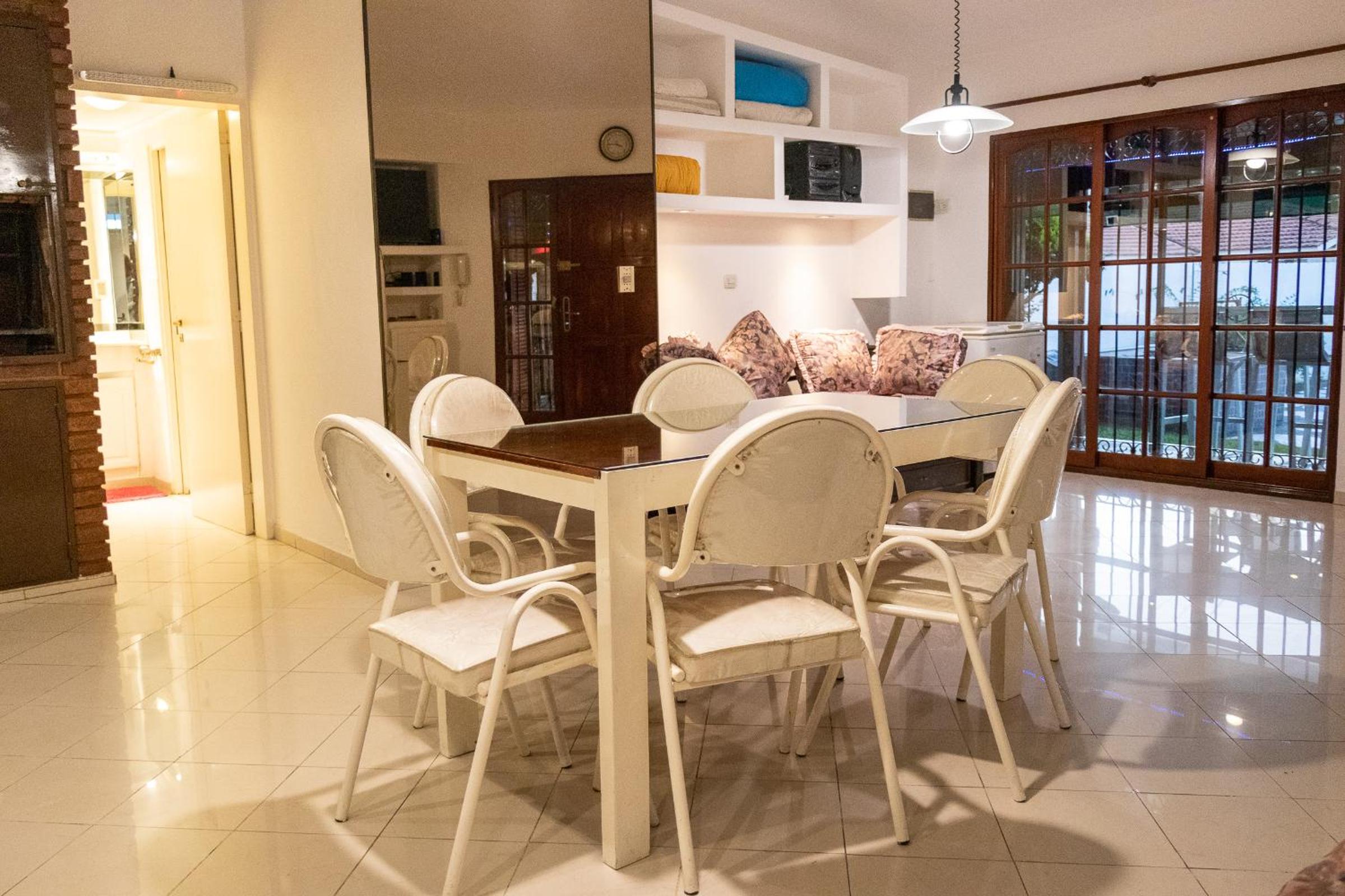 Casa con pileta exclusiva a 3 cuadras de la costanera Villa Carlos Paz IG alquilervillacarlospaz