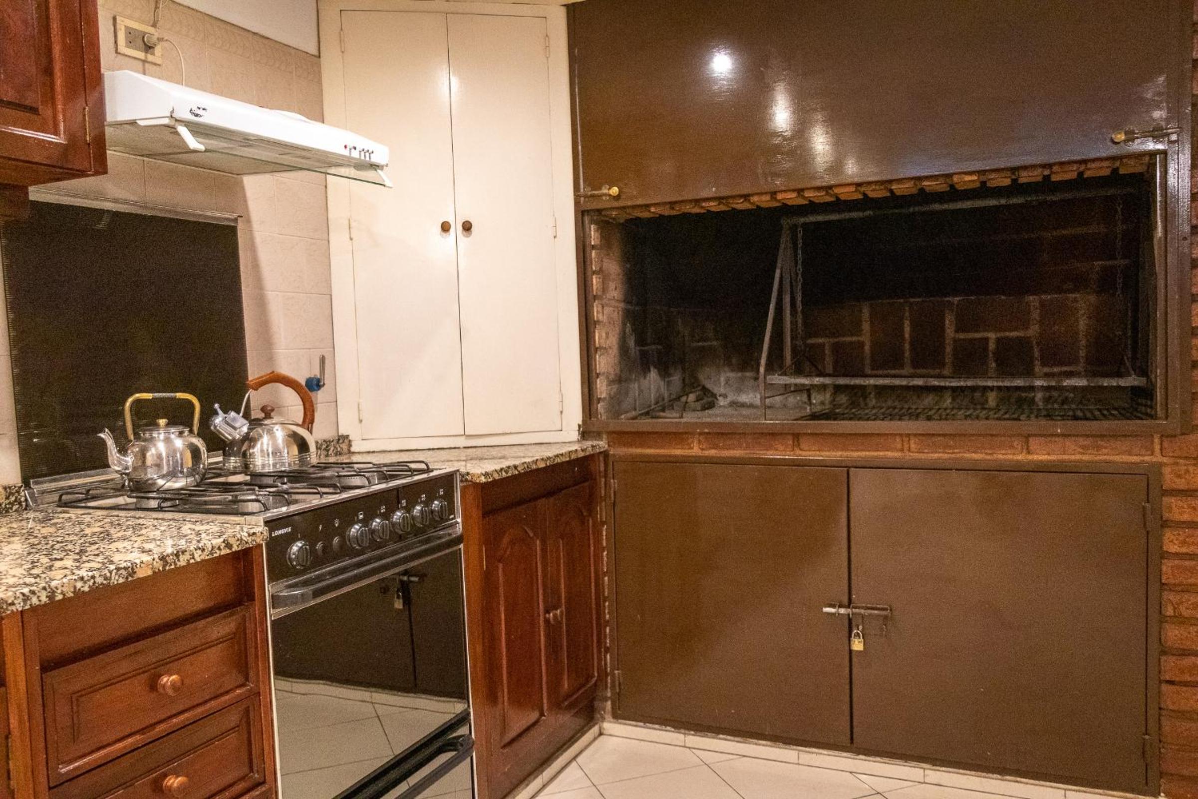 Casa con pileta exclusiva a 3 cuadras de la costanera Villa Carlos Paz IG alquilervillacarlospaz