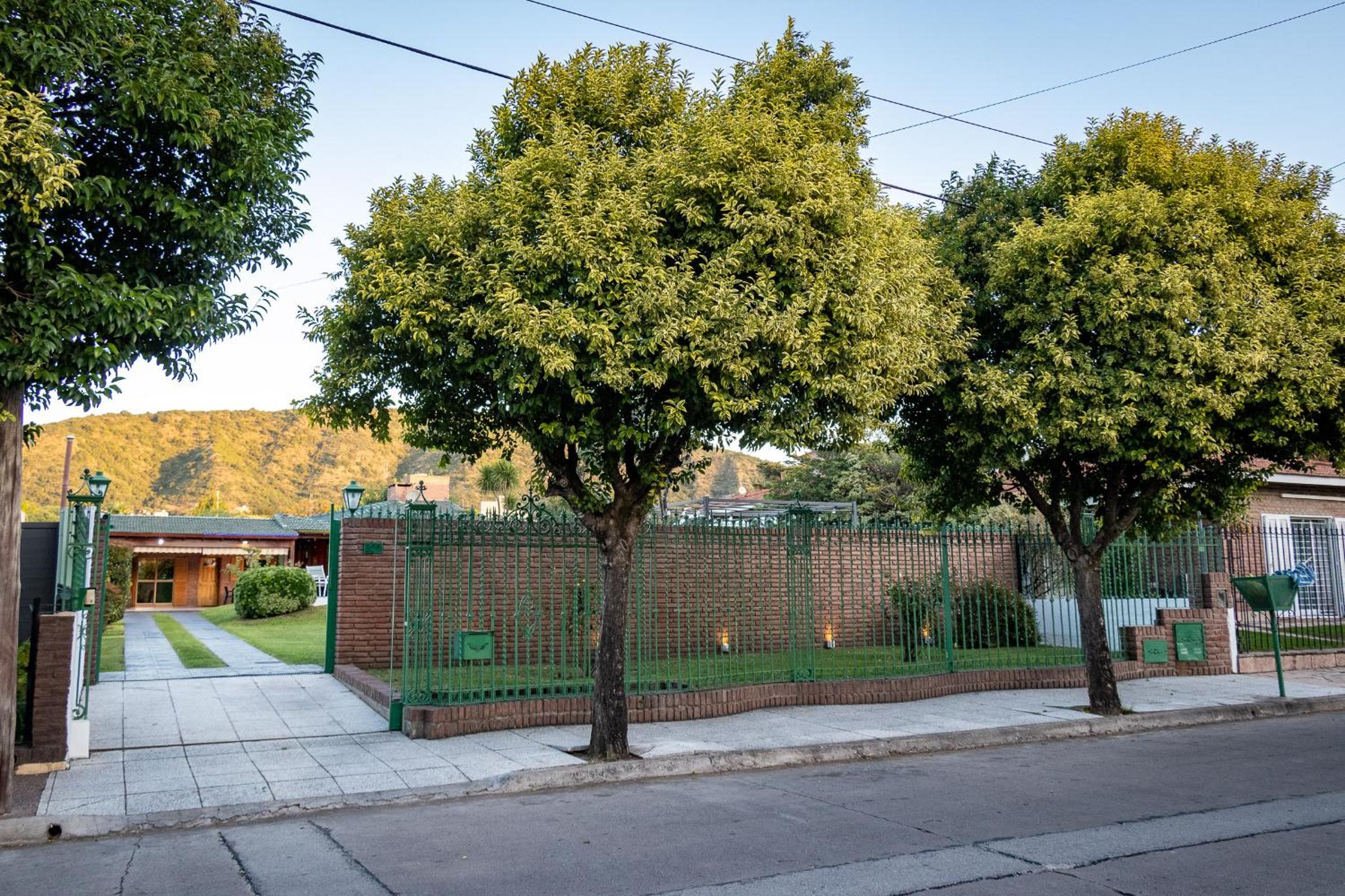 Casa con pileta exclusiva a 3 cuadras de la costanera Villa Carlos Paz IG alquilervillacarlospaz