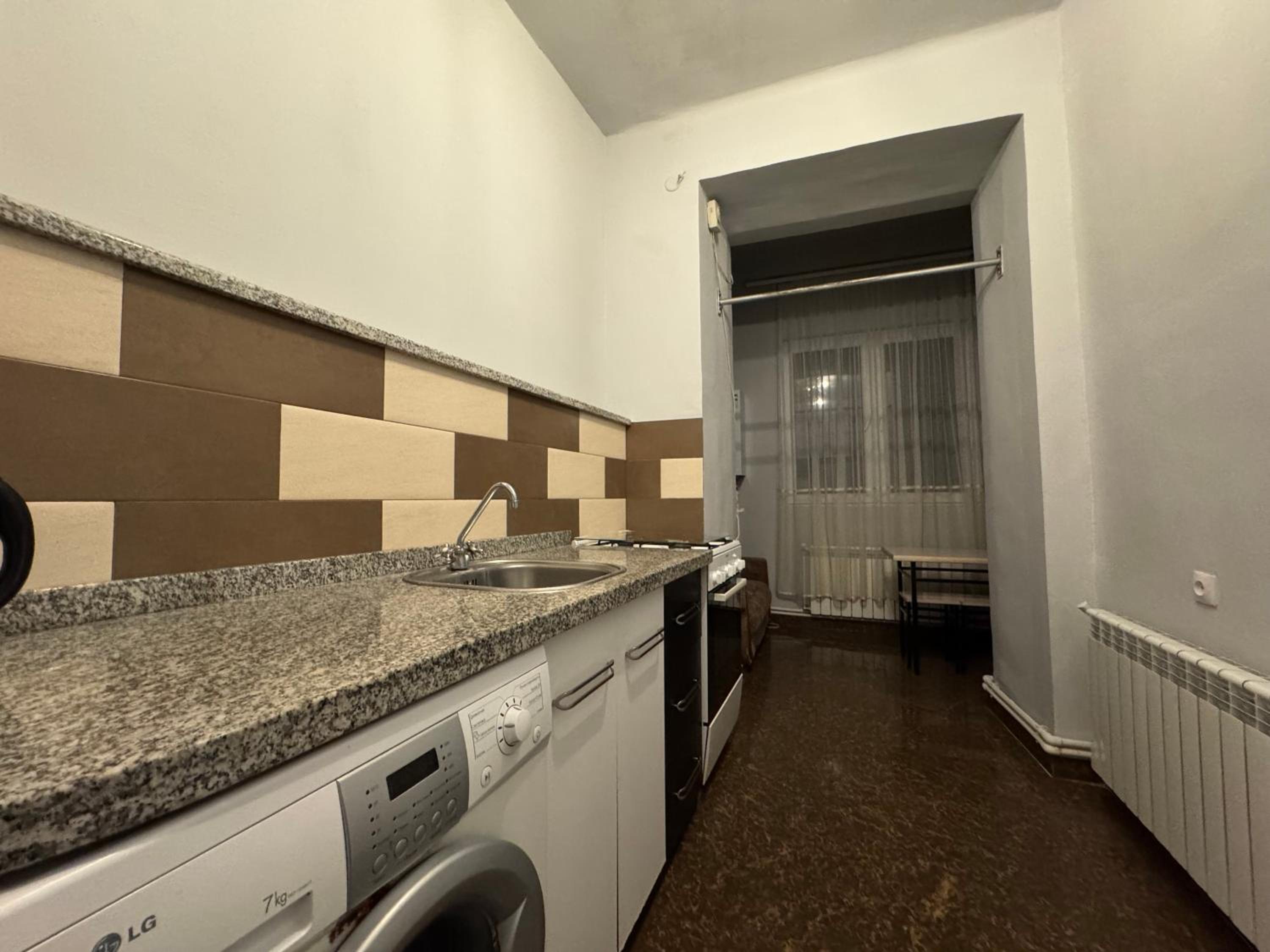 Apartments on Paronyan 15