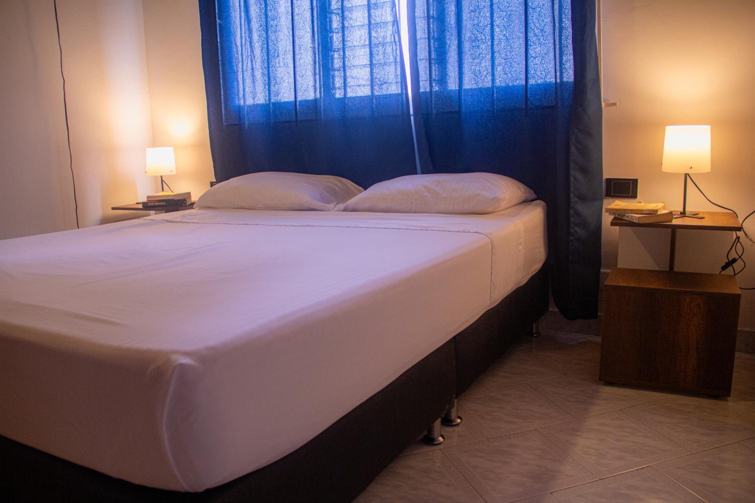La Familia Hostel - Manila