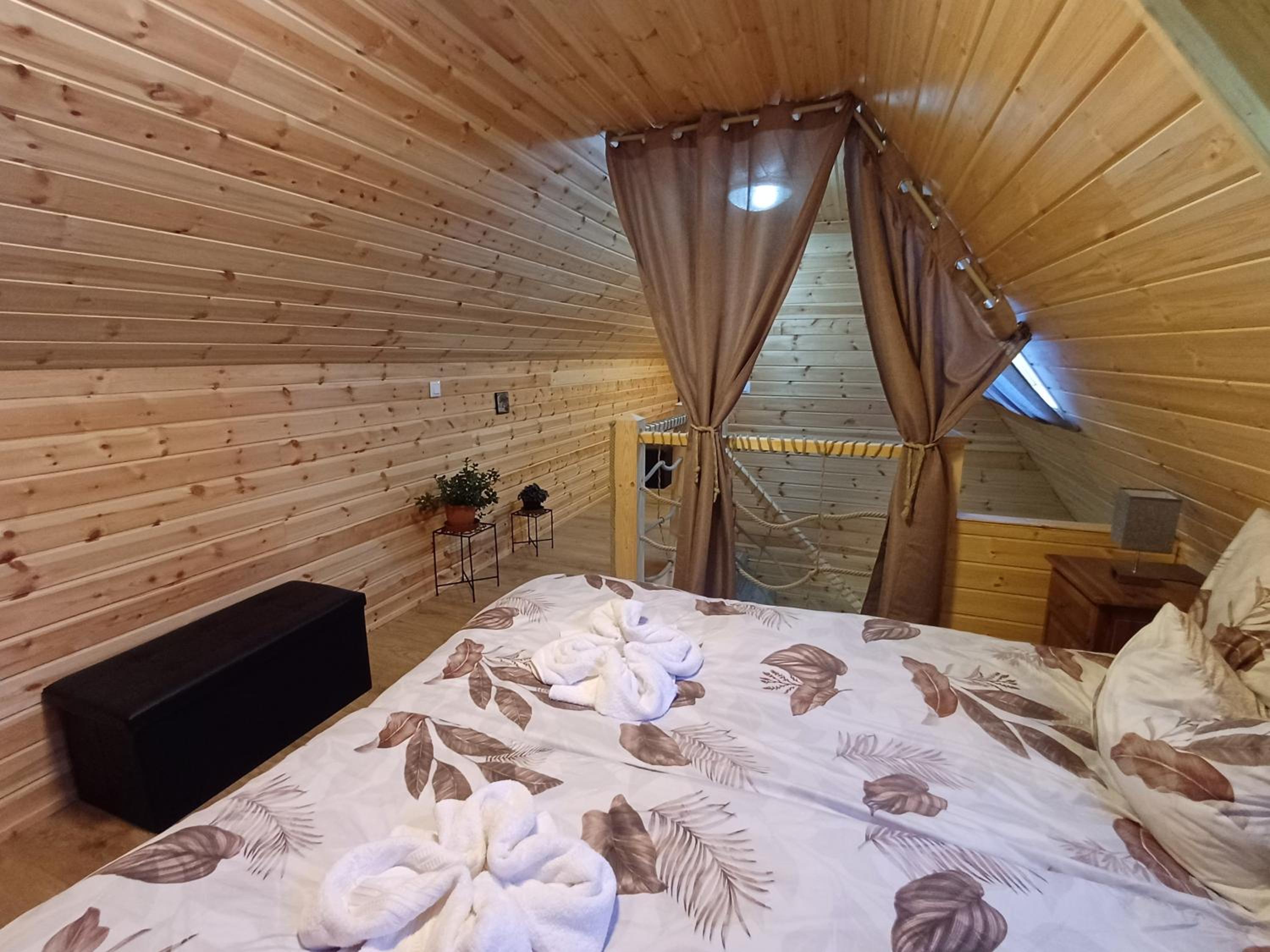 Eco-Wood Home
