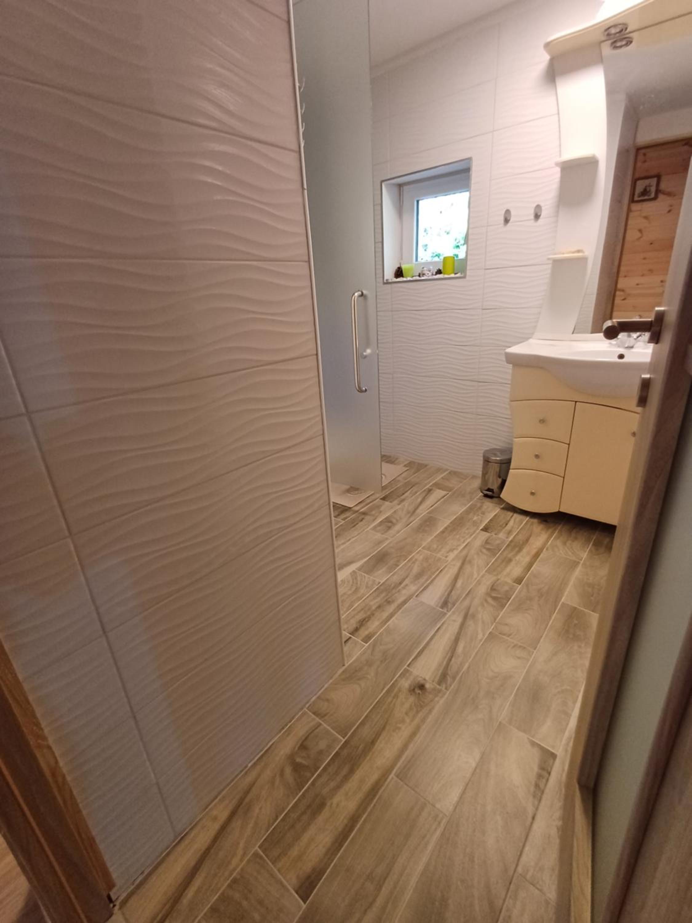 Eco-Wood Home