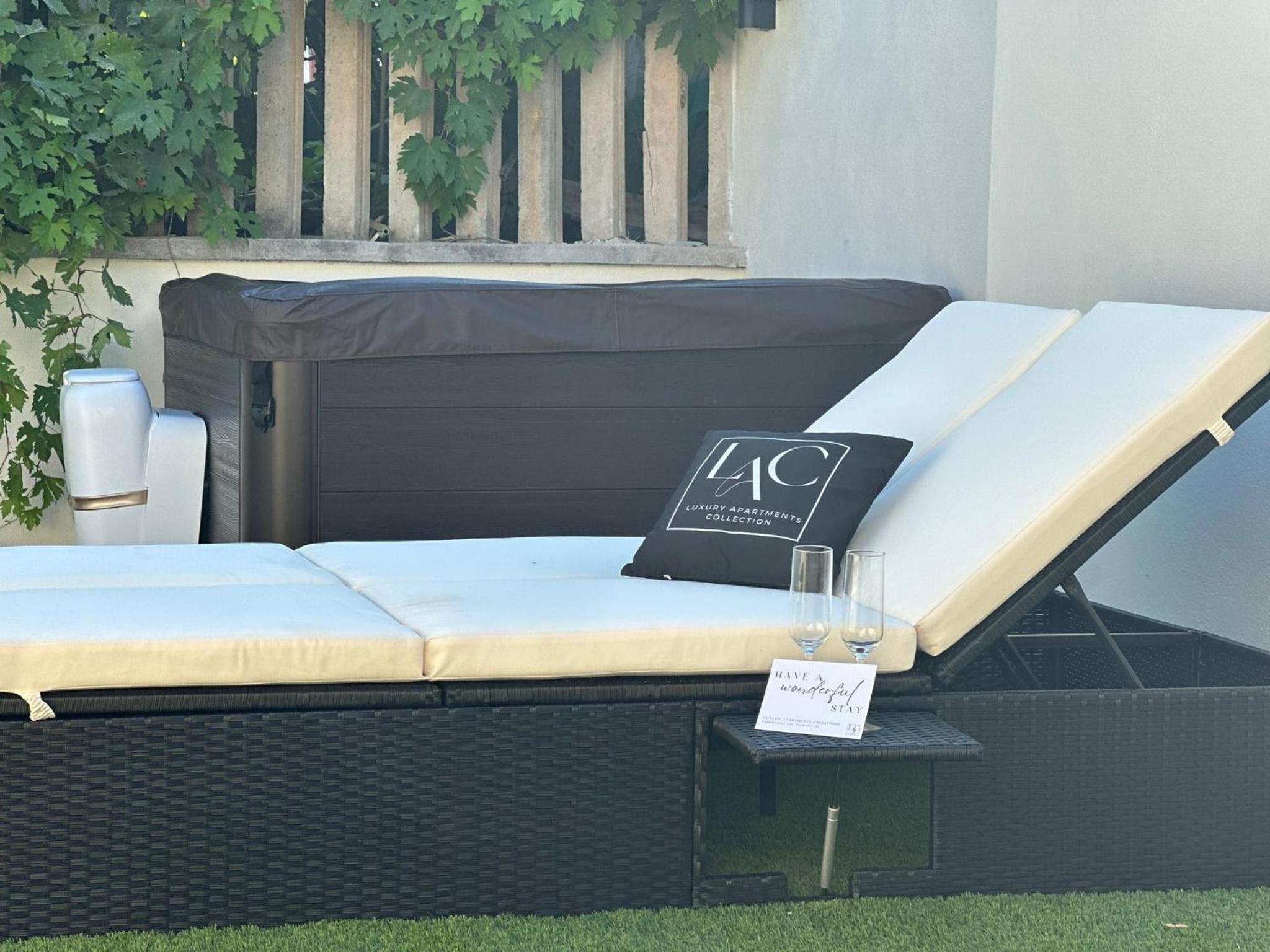 Luxury Apartment Collection Sea Suite Jacuzzi