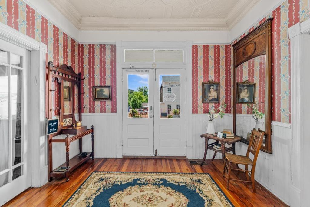Veranda Historic Inn view 2