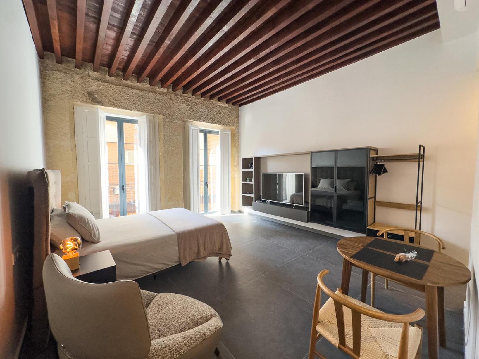 Historic Suite 12