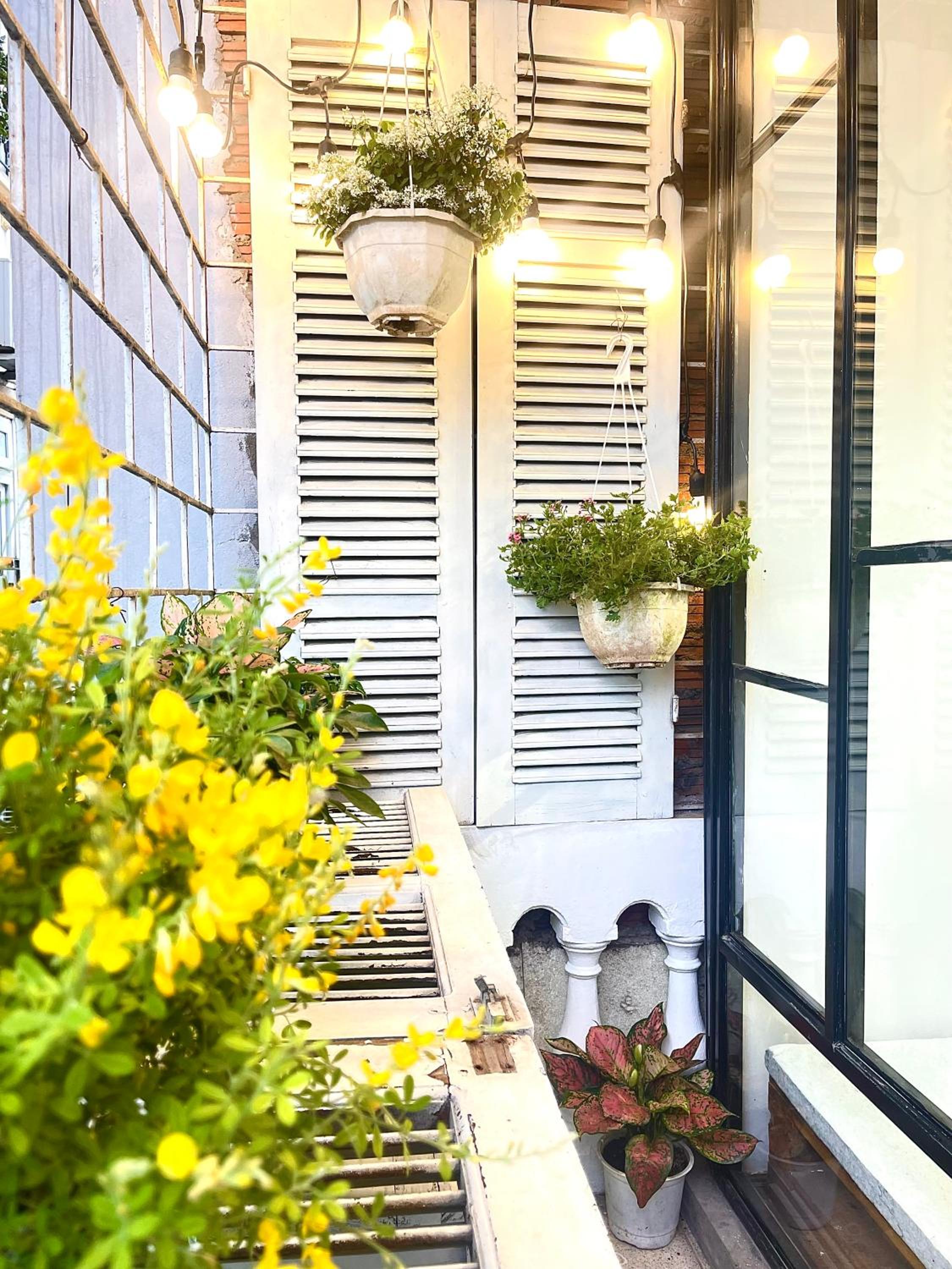 Sora Home 3 Bedroom Balcony