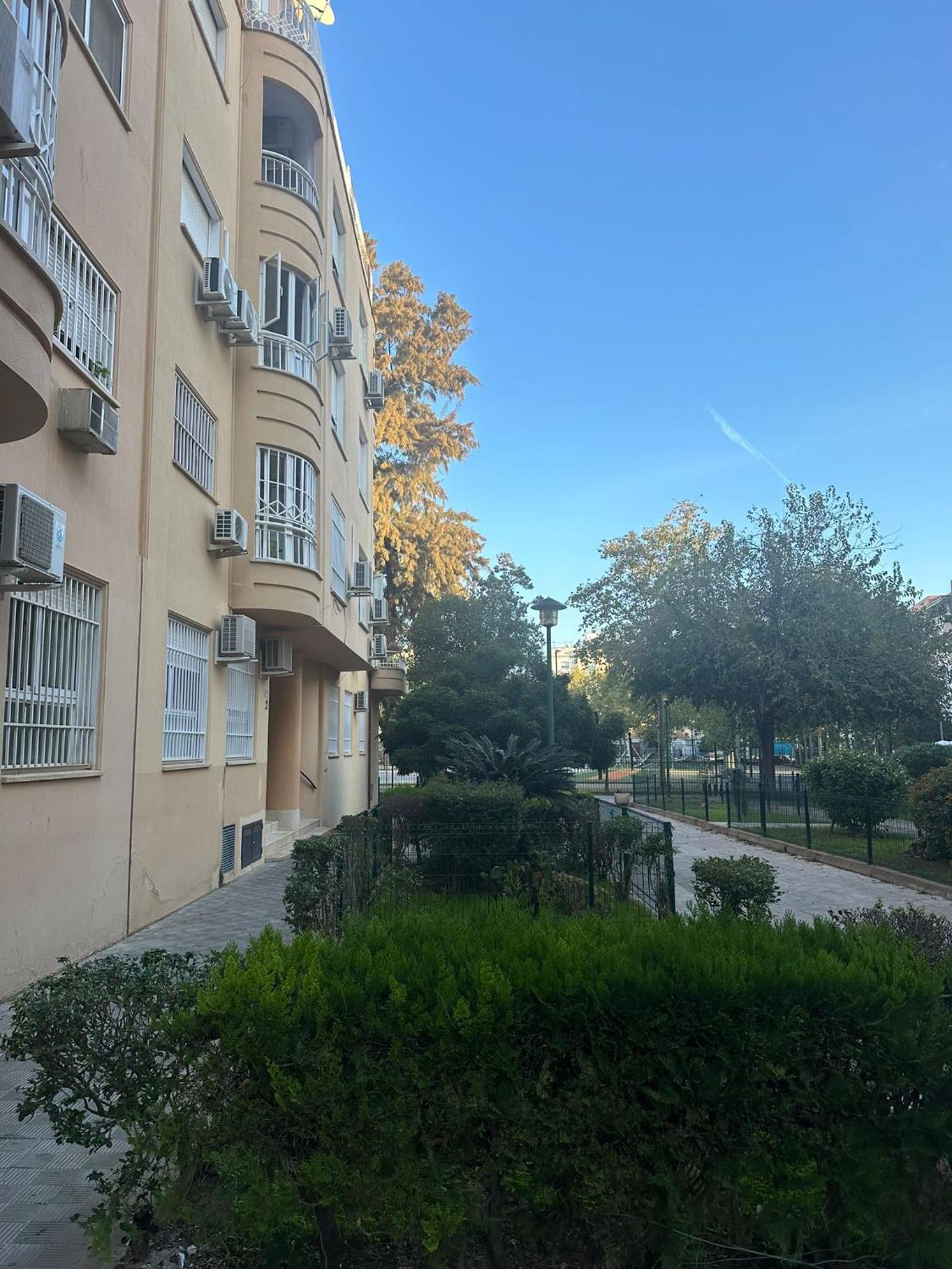 2 hab 2 baños con Parking junto al Casco Histórico view 2
