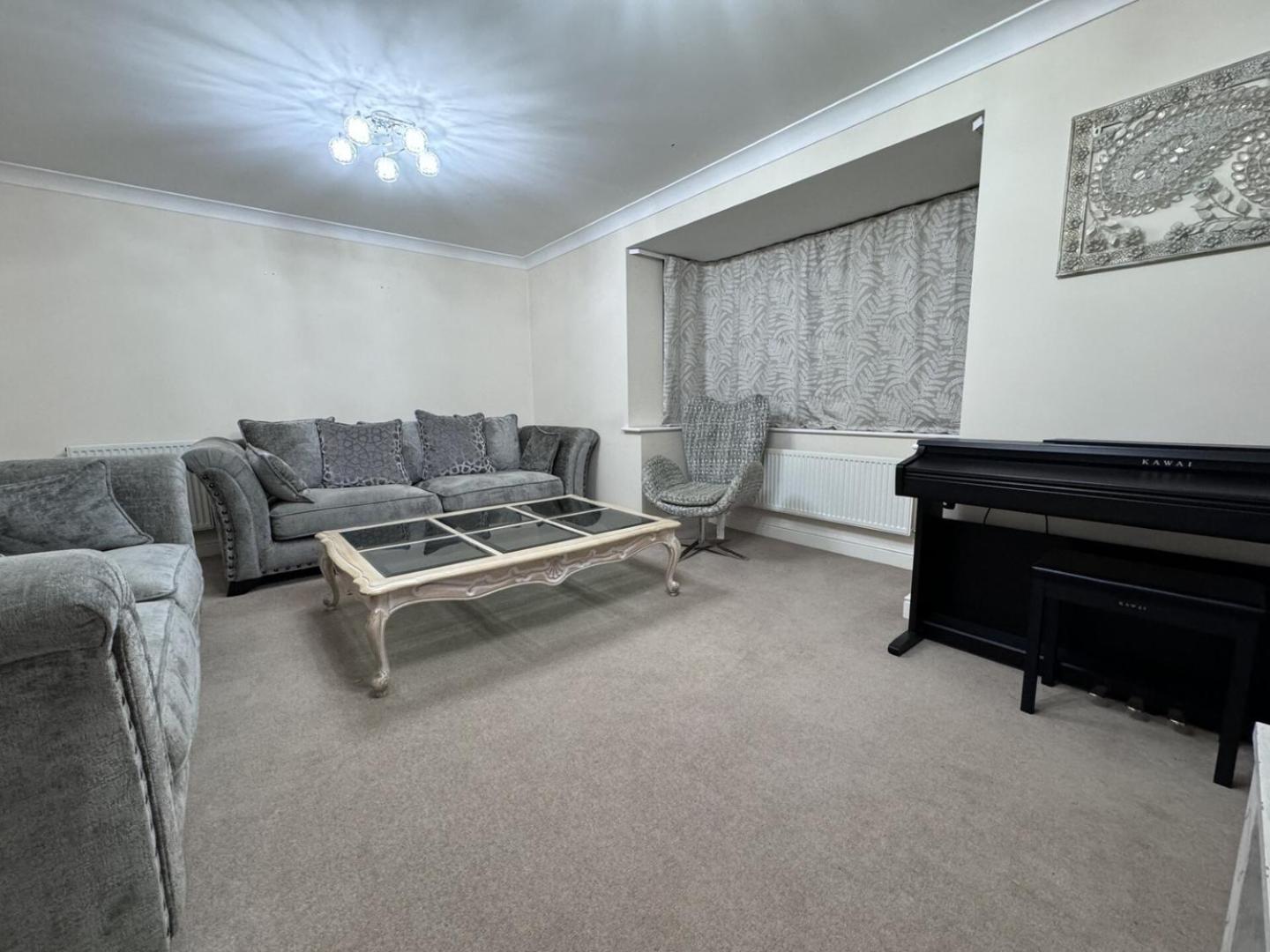 Spacious 4BD House with Character in Coventry