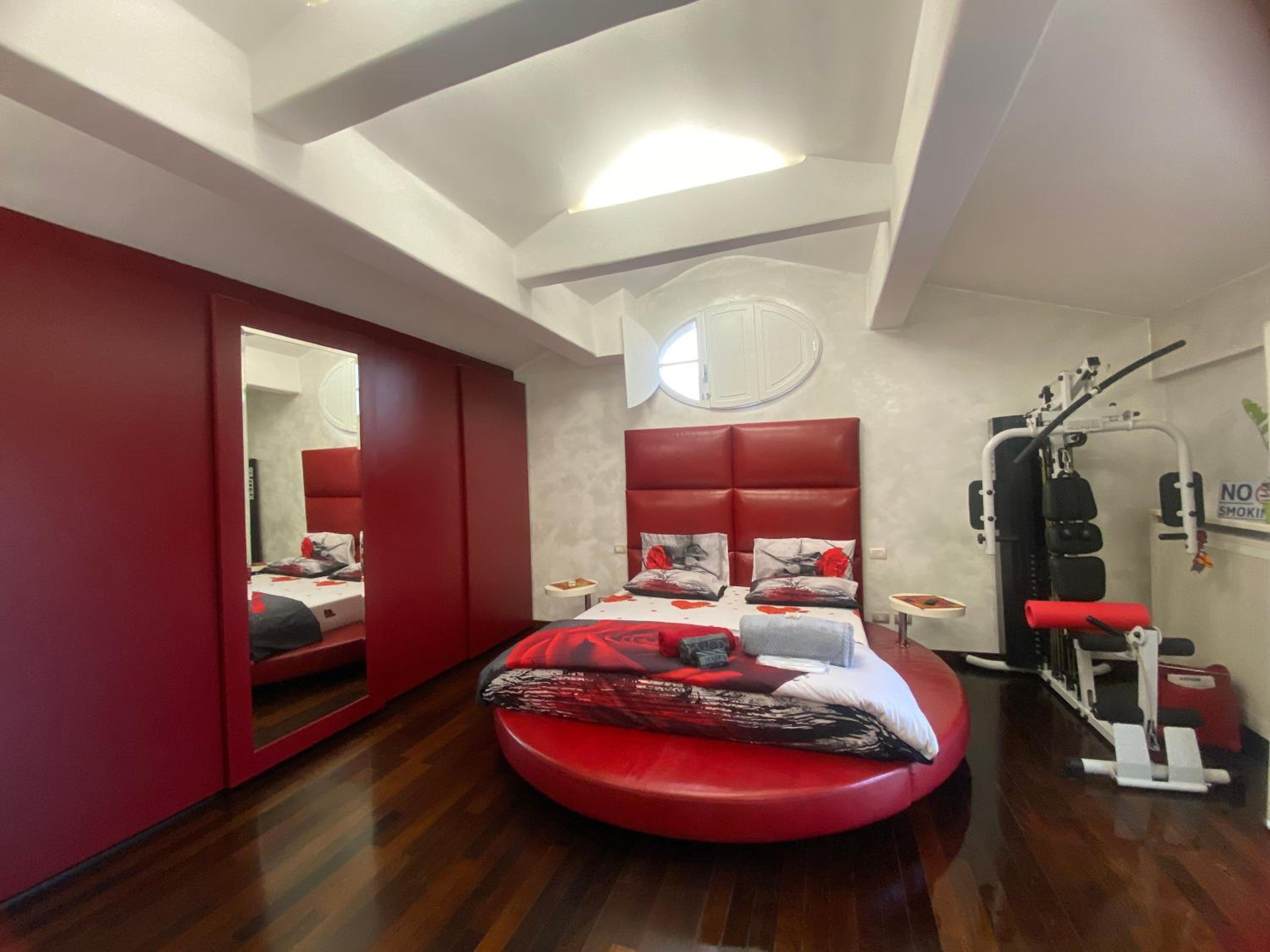 Ave Roma Suite