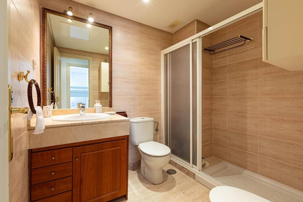 Sunny Golden Mile Apartment