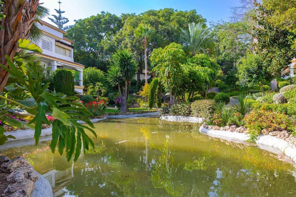 Sunny Golden Mile Apartment