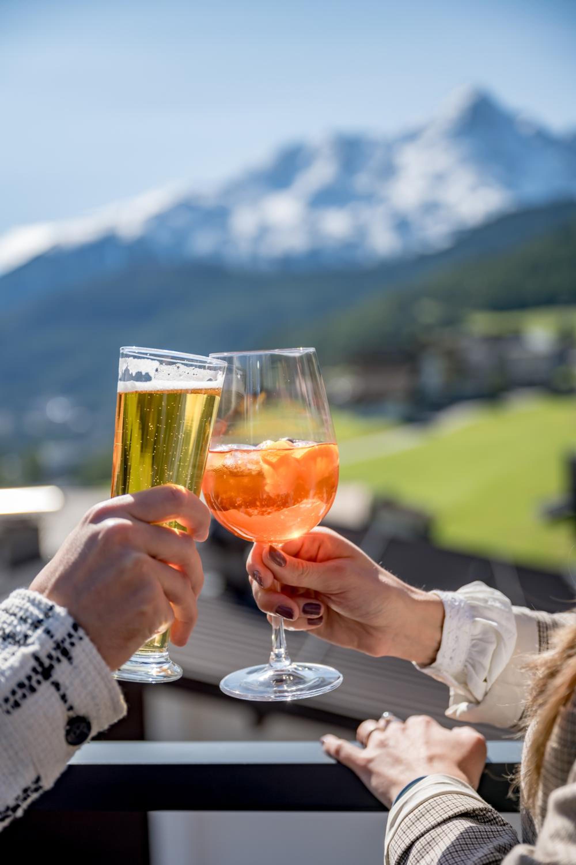 Soelden Lounge view 3