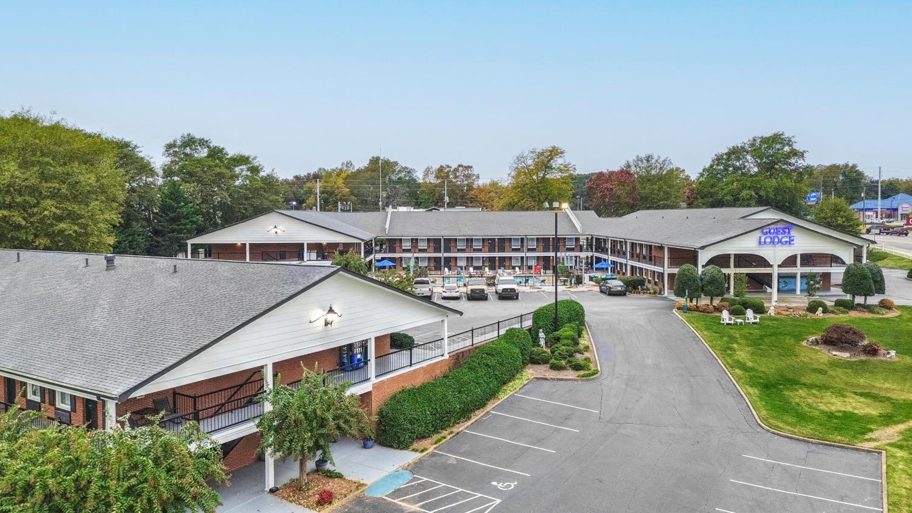 The Guest Lodge Gainesville