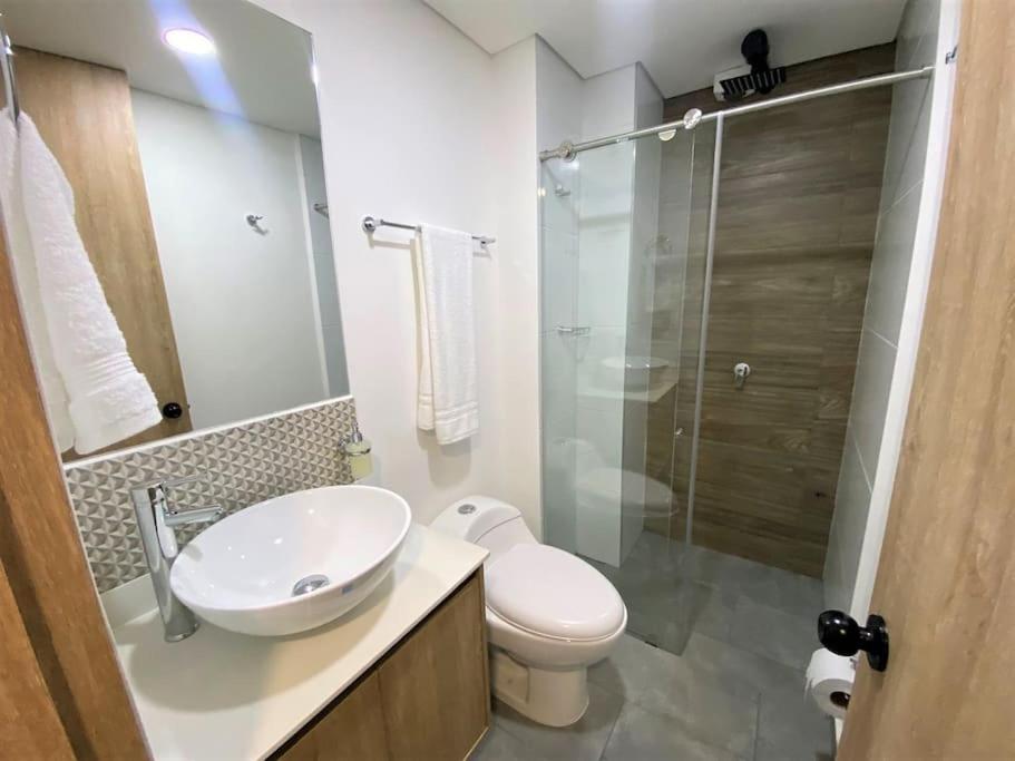 Estocolmo 405-Apartaestudio amoblado cerca CC Portal de Quindío