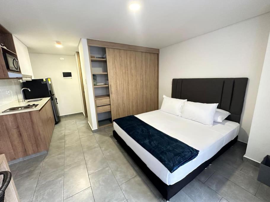 Estocolmo 405-Apartaestudio amoblado cerca CC Portal de Quindío