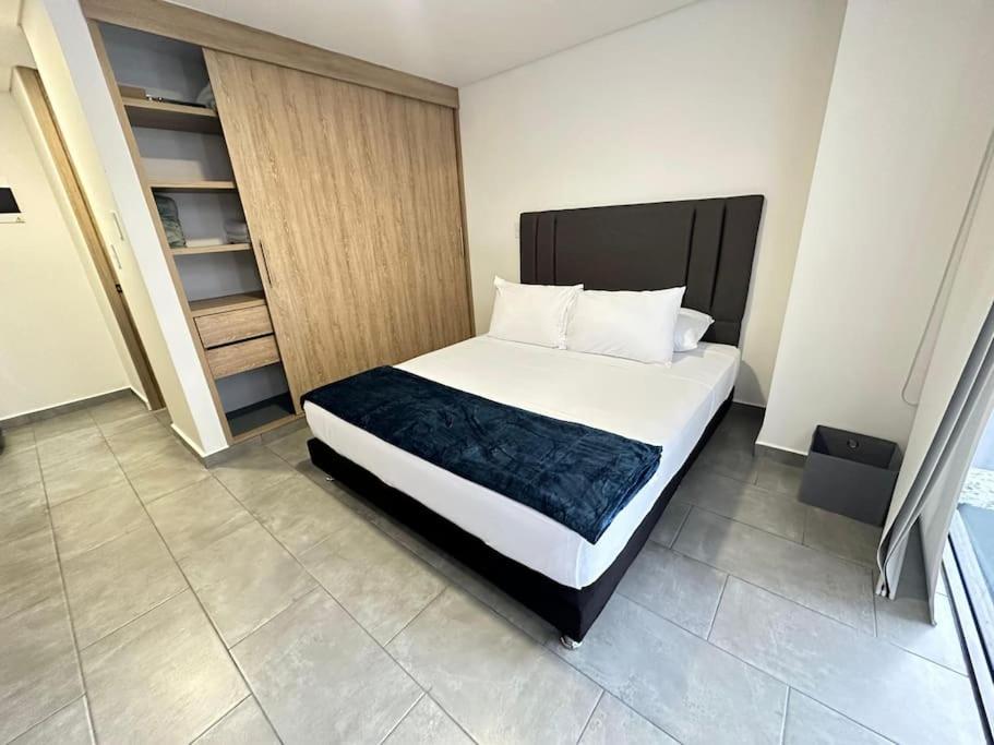 Estocolmo 405-Apartaestudio amoblado cerca CC Portal de Quindío