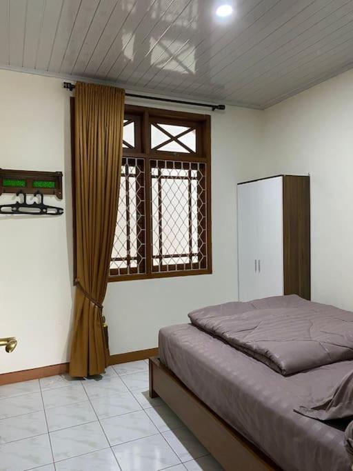 Belgareti Modern Ethnic House Cipanas Puncak view 2