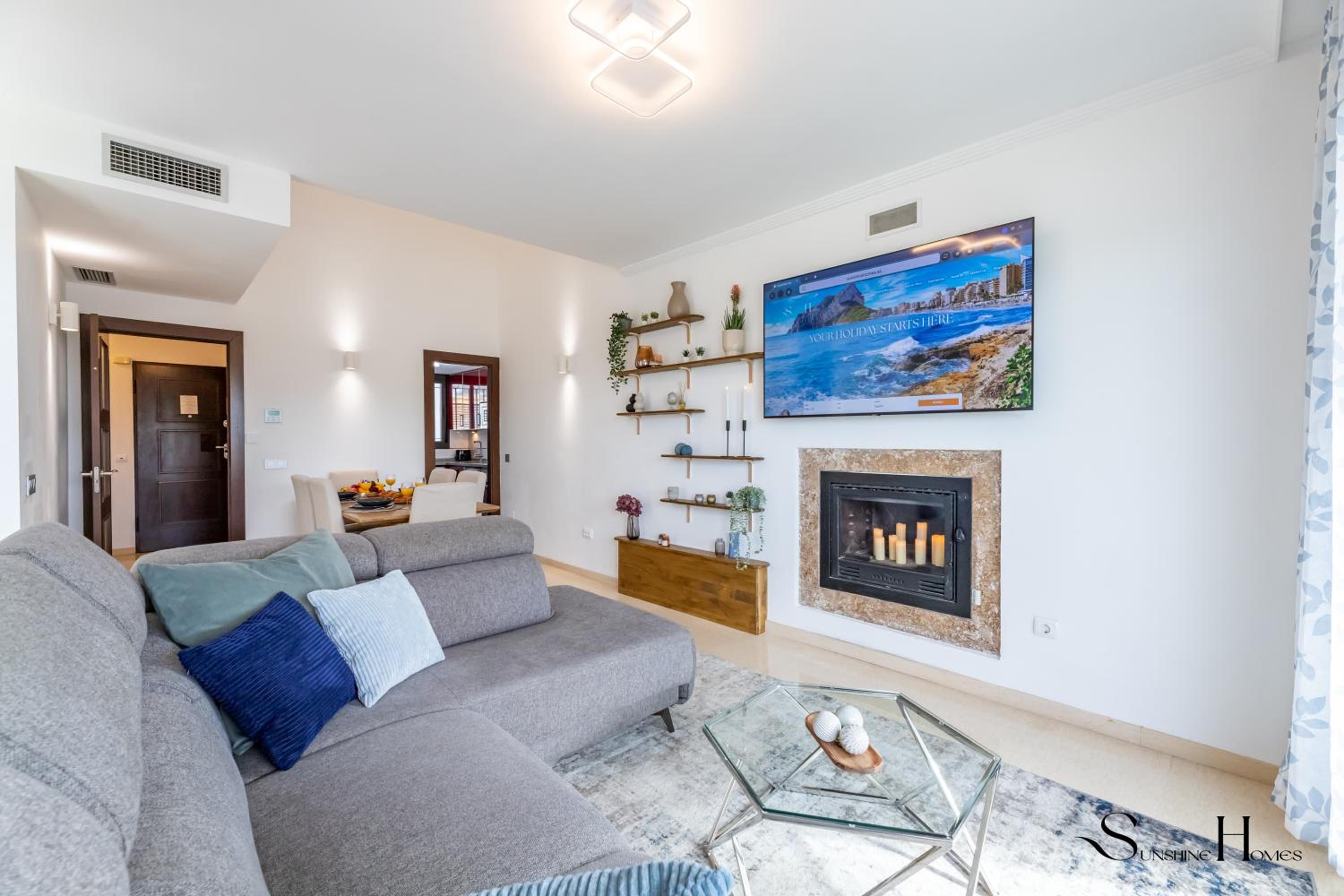 Luxury townhouse with rooftop sauna & Jacuzzi
