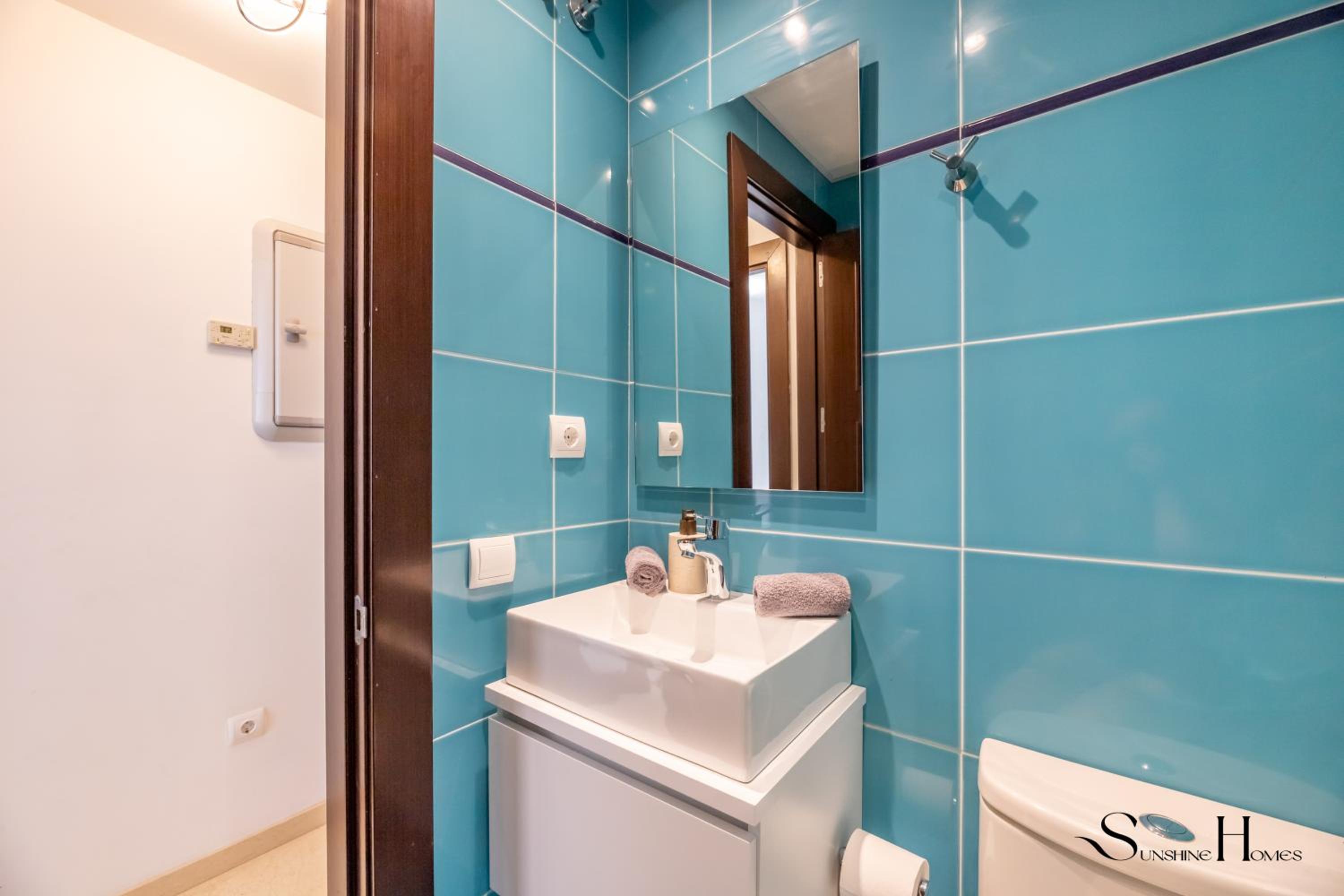 Luxury townhouse with rooftop sauna & Jacuzzi