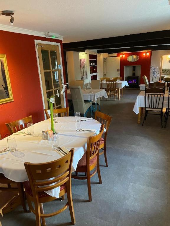 Prestleigh Inn