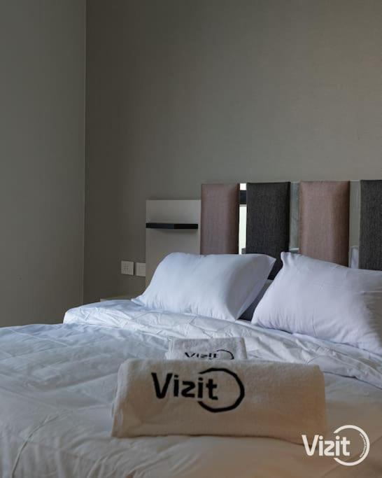 VIZIT 2BR in Aeon Towers