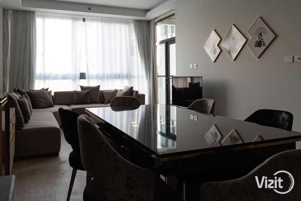 VIZIT 2BR in Aeon Towers