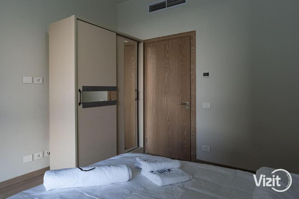 VIZIT 2BR in Aeon Towers