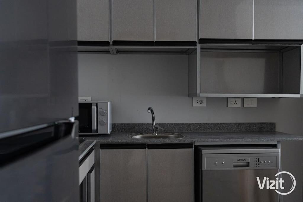 VIZIT 2BR in Aeon Towers
