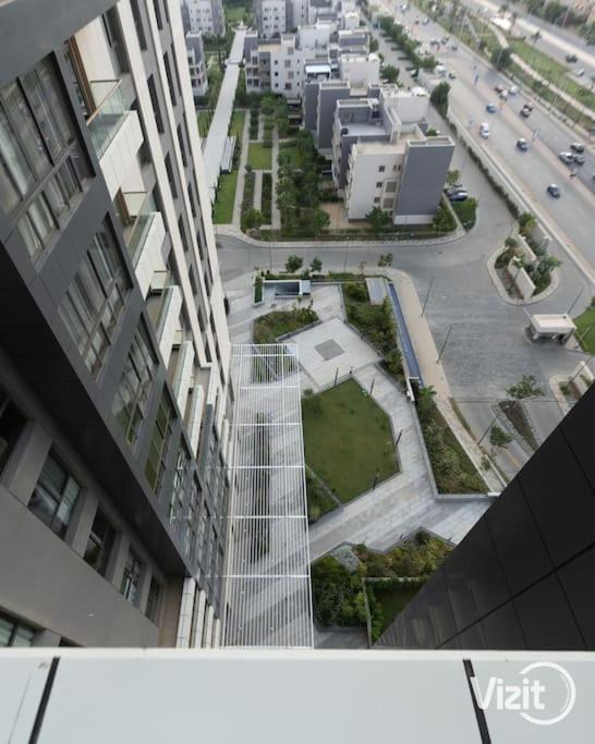 VIZIT 2BR in Aeon Towers