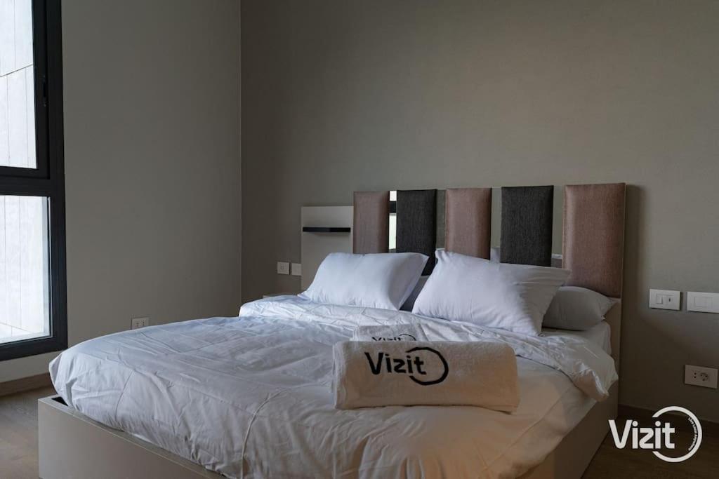 VIZIT 2BR in Aeon Towers