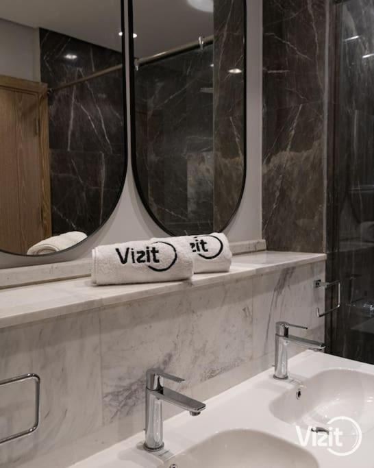 VIZIT 2BR in Aeon Towers